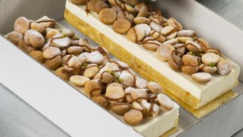 Longeur bavarois bitterkoekjes