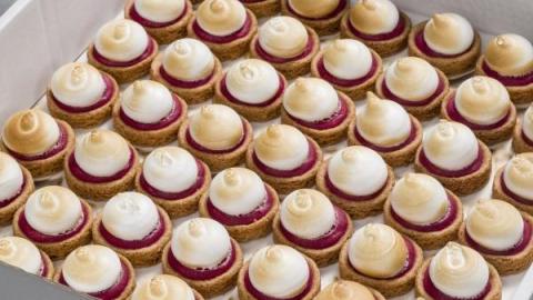 Meringue framboos met sloffendeegbodem