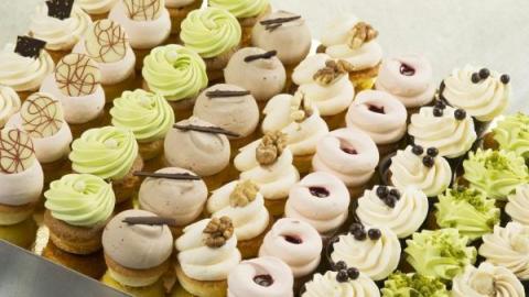 Petit four botercrème